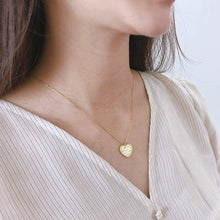 Load image into Gallery viewer, Engraved Heart Necklace Gift for Girlfriend Wife, Sister